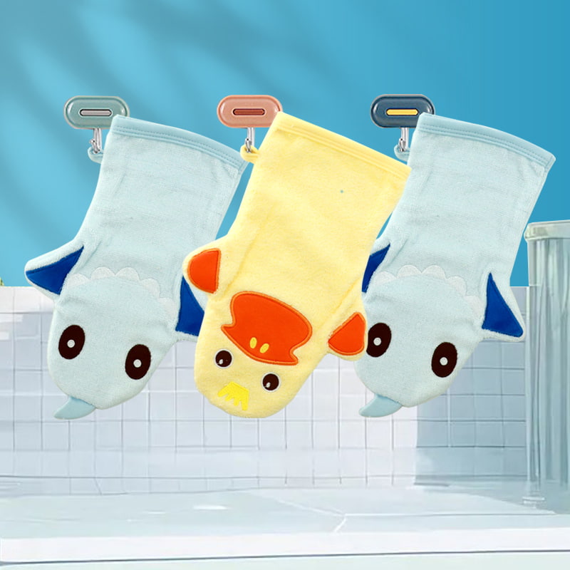 منشفة يد معلقة سميكة ماصة للدمى سريعة الجفاف غير قابلة للتساقط منشفة مربعة صغيرة للأطفال منشفة كرتونية ناعمة